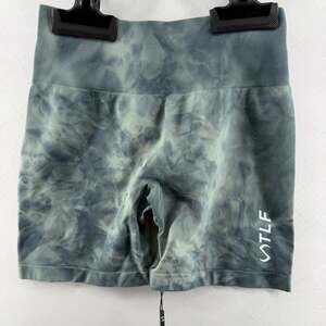 1566 TLF Cosmic Seamless Scrunch Butt Shorts Size Medium